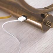 Mit USB-Port - Textil-Tischlampe Lex messing