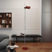 Oluce LED-Stehleuchte Colombo, rot/chrom, Metall, 2.700 K