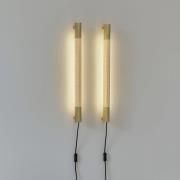 GEJST Wandlampe Radent Stecker, messing, Höhe 70 cm, G13 LED