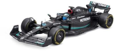 Bburago Mercedes W14 F1 Rennauto 2023 Russell 1:24